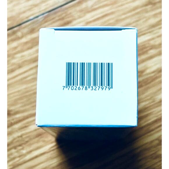 Ana María Facial Serum Hyaluronic Acid BORĒALINE Aurora AHA Niacinamide 10% - Picture 6 of 6